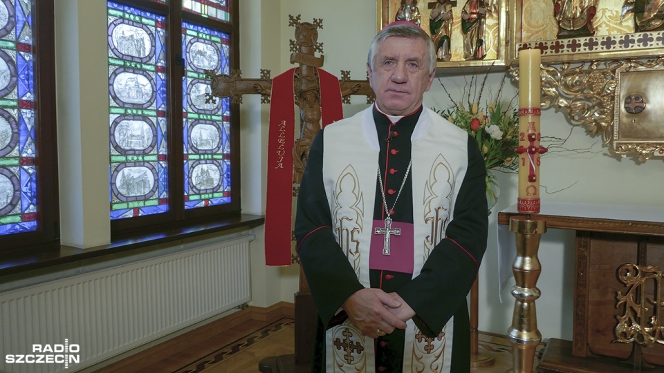Arcybiskup Andrzej Dzięga. Fot. Maciej Papke [Radio Szczecin]