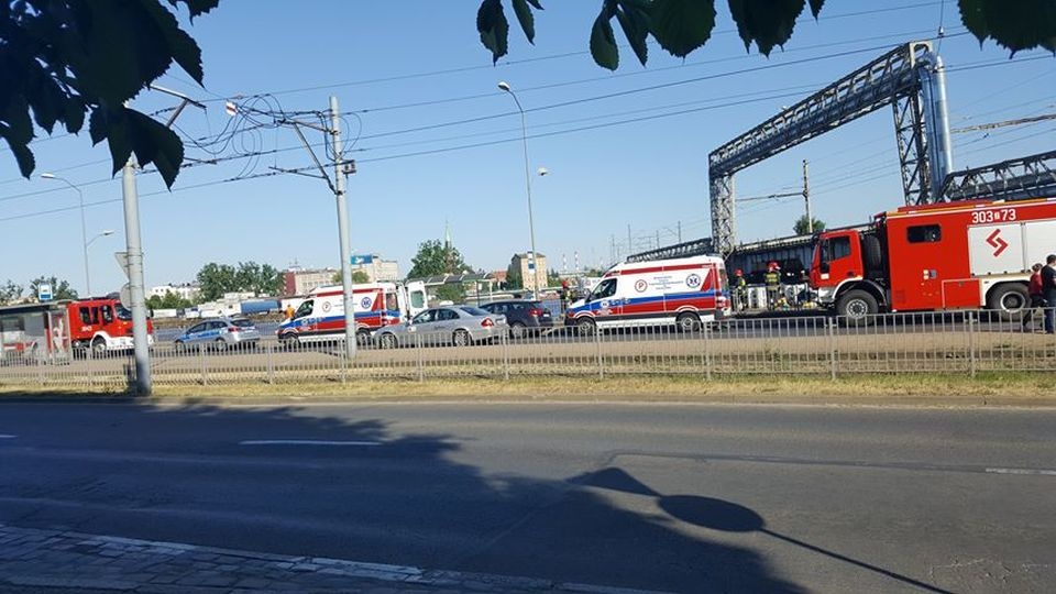 Policjanci wyciągnęli z Odry w Szczecinie dwie kobiety. Fot. Paweł Rauba