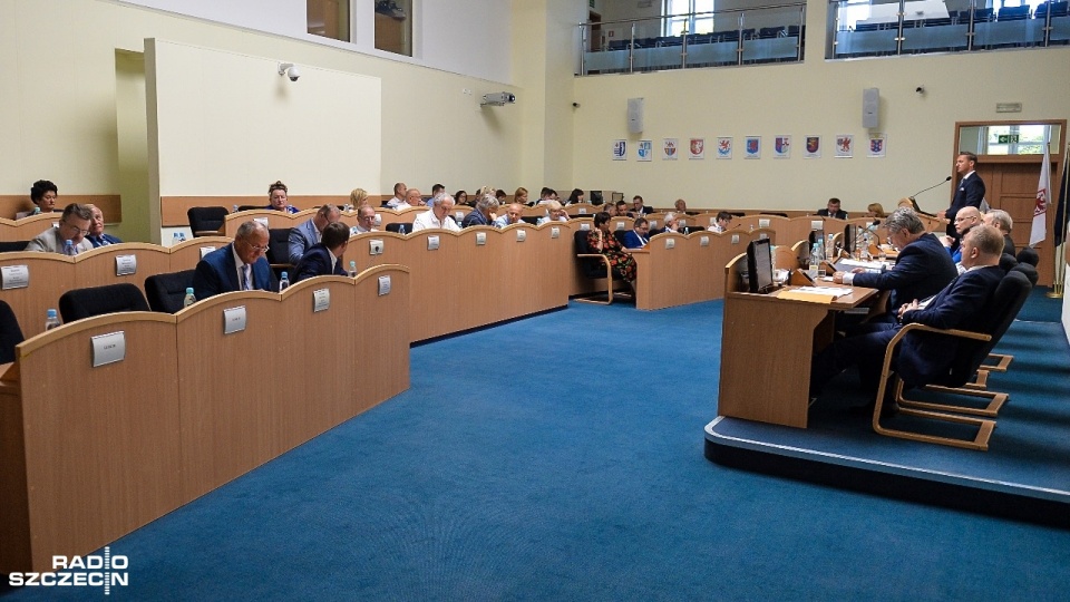 Sesja zachodniopomorskiego sejmiku. Fot. Łukasz Szełemej [Radio Szczecin]