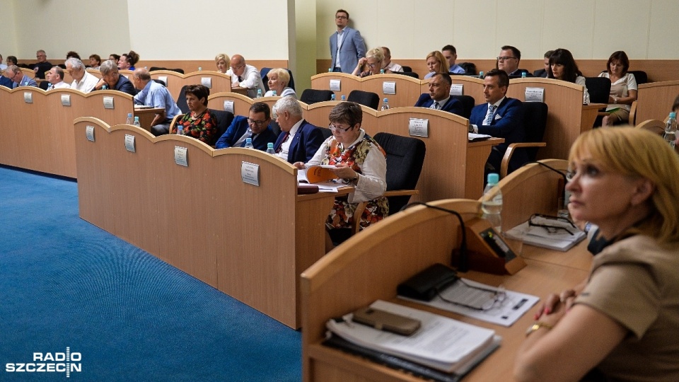 Sesja zachodniopomorskiego sejmiku. Fot. Łukasz Szełemej [Radio Szczecin]