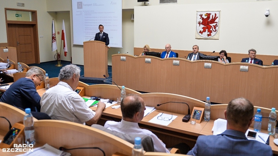 Sesja zachodniopomorskiego sejmiku. Fot. Łukasz Szełemej [Radio Szczecin]