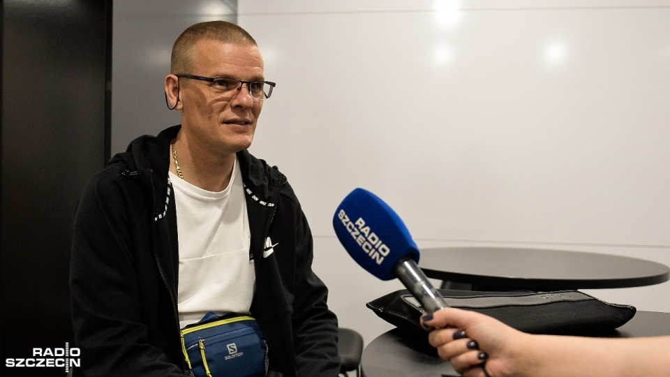 Dariusz Markiewicz ze Szczecina walczy o godny pochówek polskich pilotów oraz o wydobycie szczątków wraku samolotu Halifax II rozbitego w czasie II wojny światowej w Norwegii. Fot. Łukasz Szełemej [Radio Szczecin/Archiwum]
