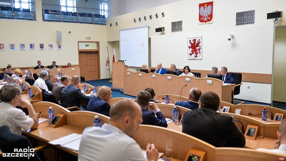 Sesja Sejmiku Województwa Zachodniopomorskiego. Fot. Łukasz Szełemej [Radio Szczecin]