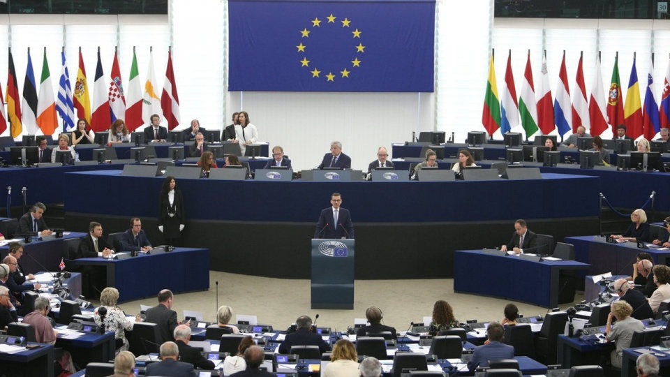 Premier Mateusz Morawiecki debacie plenarnej w PE poświęconej przyszłości Europy. Źródło fot.: www.twitter.com/premierrp