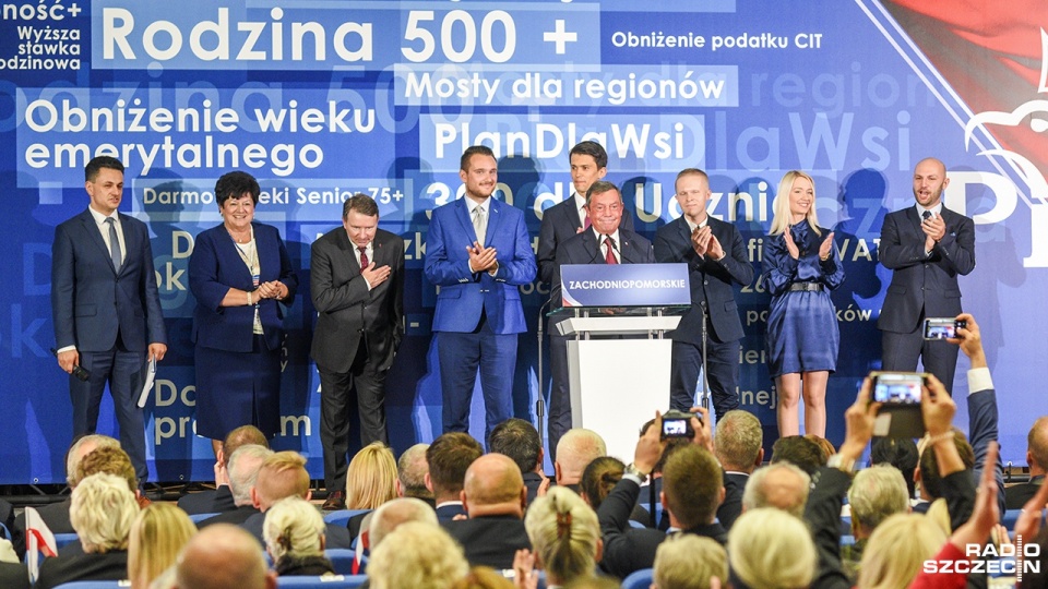 Bartłomiej Sochański na konwencji wyborczej PiS w Szczecinie. Fot. Kamila Kozioł [Radio Szczecin]