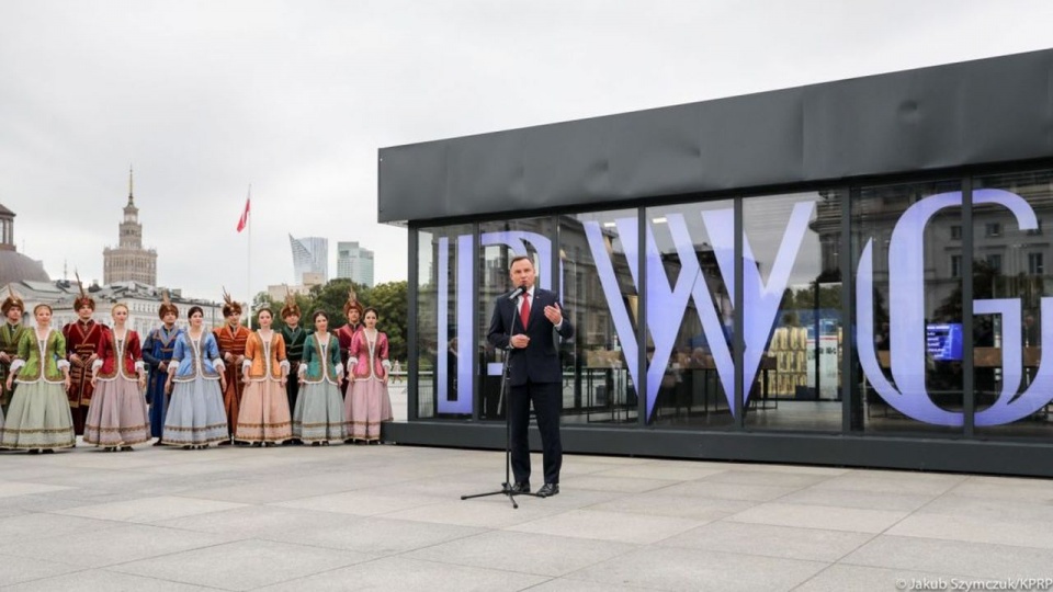 W Warszawie zakończyła się Polska Wystawa Gospodarcza. Otwarto ją miesiąc temu na Placu Piłsudskiego z inicjatywy prezydenta Andrzeja Dudy. źródło: https://pwg.prezydent.pl/