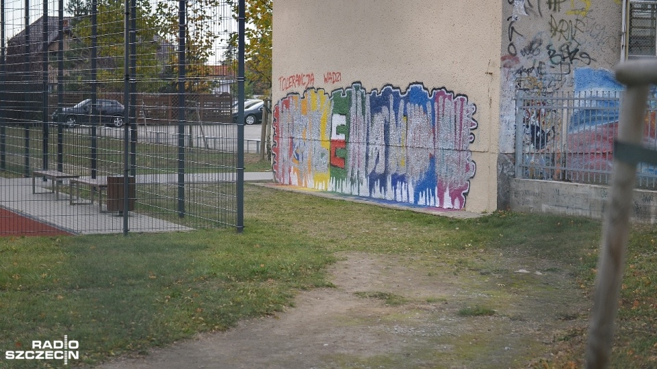 Mural na ścianie IV LO na szczecińskich Gumieńcach. Fot. Łukasz Szełemej [Radio Szczecin]