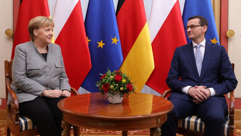 Niemiecka kanclerz została powitana w Warszawie przez swojego polskiego odpowiednika, premiera Mateusza Morawieckiego. Fot. twitter.com/PremierRP