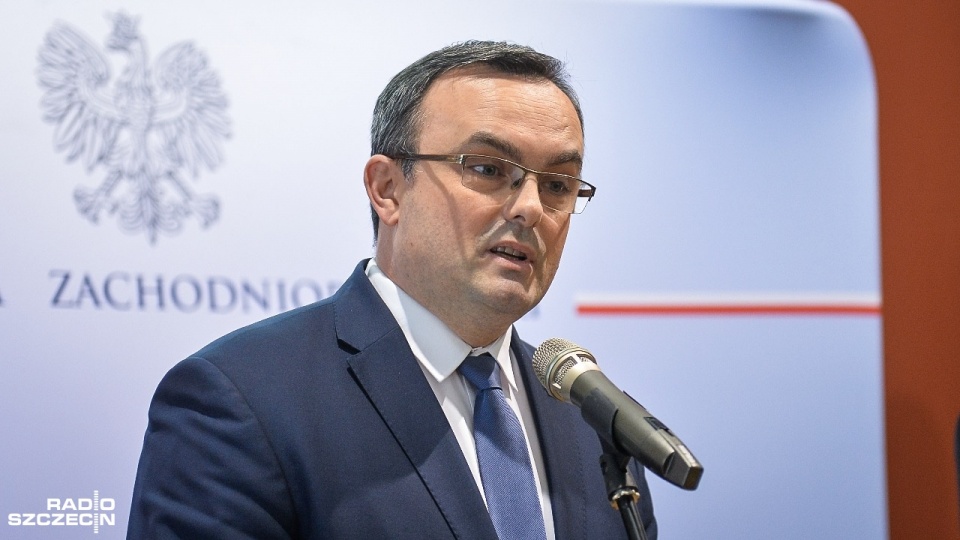 Konferencja wojewody zachodniopomorskiego i Regionalnej Izby Obrachunkowej. Fot. Łukasz Szełemej [Radio Szczecin]