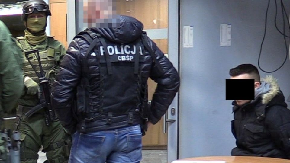 Zorganizowana grupa przestępcza zajmująca się prostytucją działała w Krakowie i Zakopanem od siedmiu lat. Szacuje się, że w tym czasie przestępcy zarobili nawet 10 mln złotych. http://cbsp.policja.pl/
