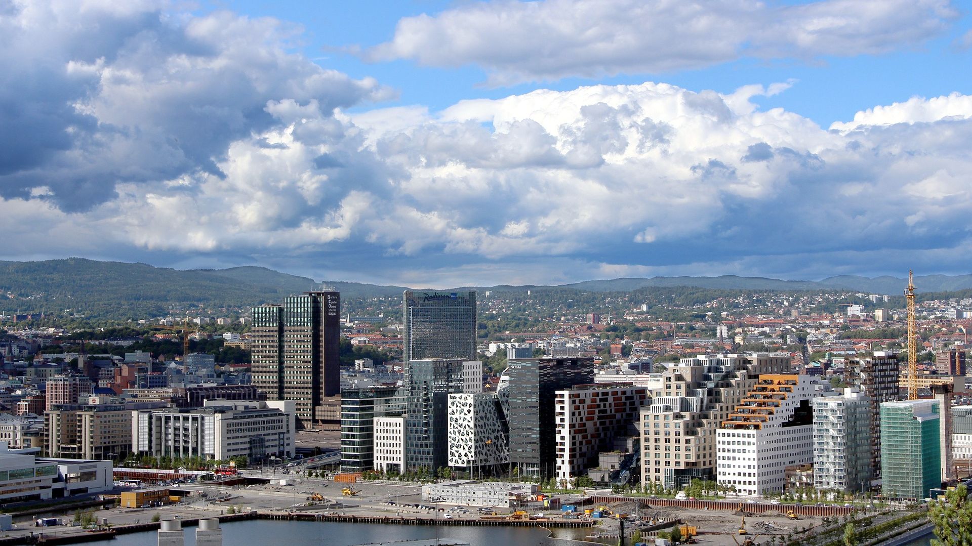 Oslo to stolica i największe miasto Norwegii. Fot. pixabay.com / AlexvonGutthenbach-Lindau (CC0 domena publiczna)