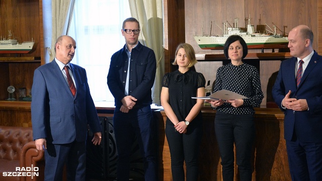 Wręczenie stypendiów prezydenta Szczecina. Fot. Łukasz Szełemej [Radio Szczecin] Doktoranci i studenci odebrali stypendia prezydenta Szczecina [ZDJĘCIA]