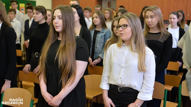 Fot. Łukasz Szełemej [Radio Szczecin] "Wiedza o Wyklętych jest powierzchowna". Konkurs w Dąbiu zaprzeczył tej tezie [ZDJĘCIA]