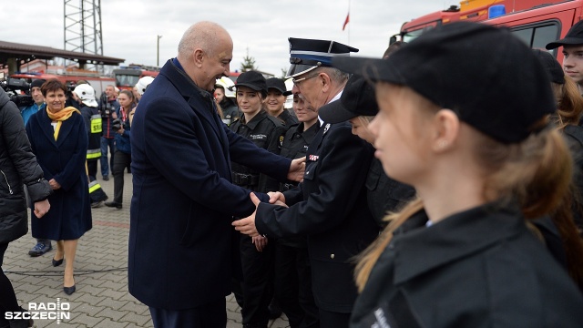 Fot. Łukasz Szełemej [Radio Szczecin] Pierwszy taki wóz gaśniczy dla strażaków na Pomorzu Zachodnim [WIDEO, ZDJĘCIA]