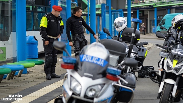 Fot. Łukasz Szełemej [Radio Szczecin] Policjanci kontrolowali motocyklistów, na ich własne życzenie [ZDJĘCIA]