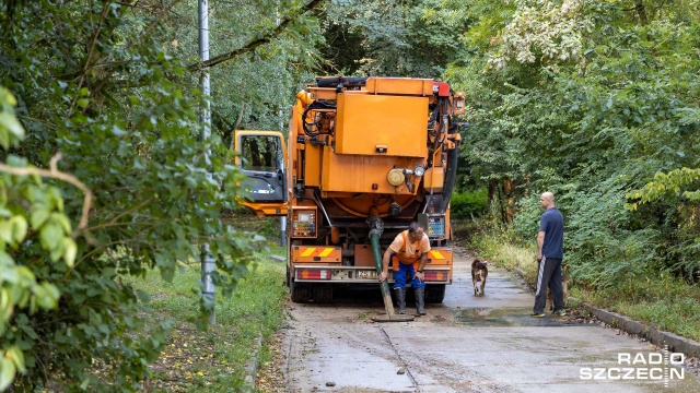 Fot. Robert Stachnik [Radio Szczecin] Awaria wodociągowa na Prawobrzeżu [ZDJĘCIA]