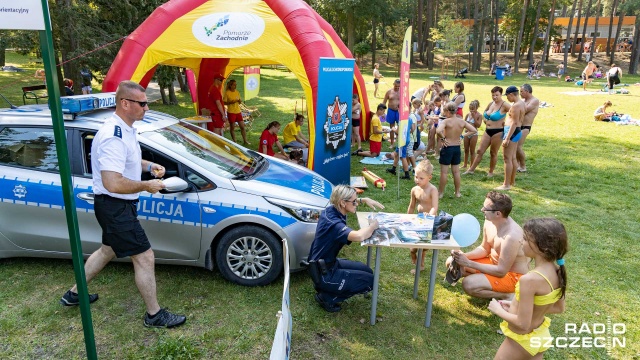 Fot. Robert Stachnik [Radio Szczecin] Mieszkańcy łączą wypoczynek z nauką pierwszej pomocy [ZDJĘCIA]