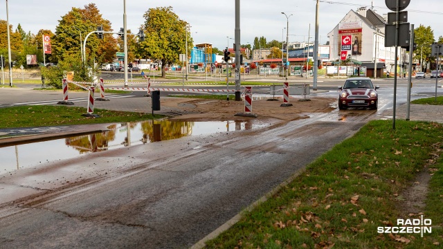 Fot. Robert Stachnik [Radio Szczecin] Powódź na ulicy Bohaterów Warszawy [ZDJĘCIA]