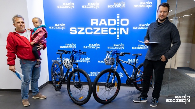 Jeszcze trzy rowery są do zgarnięcia. Fot. Robert Stachnik [Radio Szczecin] Pierwsze rowery trafiły do rąk słuchaczy Radia Szczecin. Konkurs trwa! [WIDEO, ZDJĘCIA]