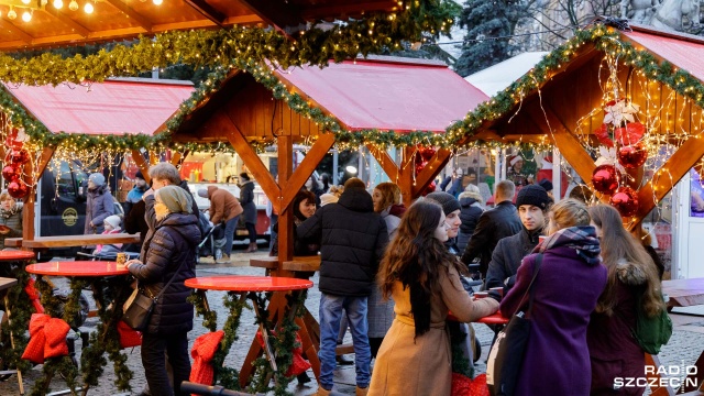 Fot. Robert Stachnik [Radio Szczecin] W centrum Szczecina "czuć klimat świąt" [WIDEO, DUŻO ZDJĘĆ]