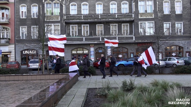 Fot. Maciej Papke [Radio Szczecin] Białorusini protestują w Szczecinie. "Chcemy żyć we własnym wolnym państwie" [WIDEO, ZDJĘCIA]