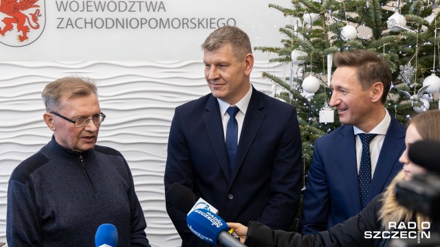 Fot. Robert Stachnik [Radio Szczecin] Uratował życie przechodnia. Strażak został doceniony [WIDEO, ZDJĘCIA]