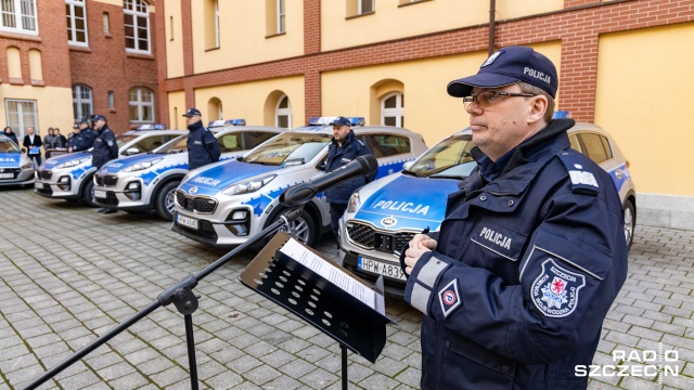 Fot. Robert Stachnik [Radio Szczecin] Świąteczny prezent dla policjantów z regionu [WIDEO, ZDJĘCIA]