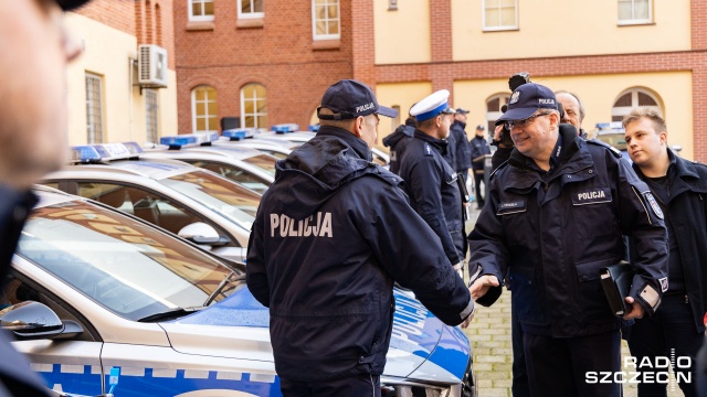 Fot. Robert Stachnik [Radio Szczecin] Świąteczny prezent dla policjantów z regionu [WIDEO, ZDJĘCIA]