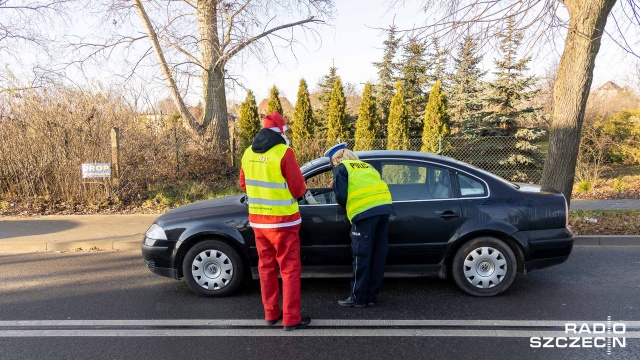 Fot. Robert Stachnik [Radio Szczecin] Uwaga na przejazd kolejowy. Wspólna akcja Policji i PKP [ZDJĘCIA]