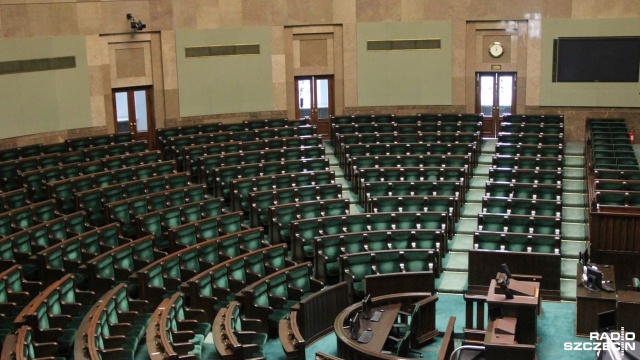 Prawo i Sprawiedliwość liderem w pierwszym noworocznym sondażu IBRiS przeprowadzonym na zlecenie Rzeczpospolitej.