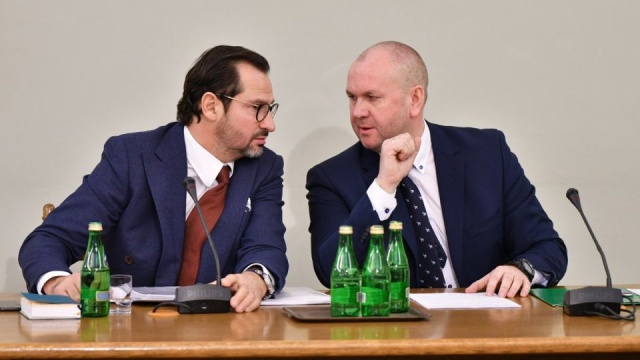 Sejmowa komisja śledcza do spraw wyłudzeń VAT-u zakończyła przesłuchanie byłego szefa Centralnego Biura Antykorupcyjnego Pawła Wojtunika. Świadek pełnił tę funkcję przez 6 lat.