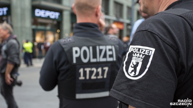 W Poczdamie saperzy próbują rozbroić niewybuch z okresu II wojny światowej. Na amerykańską bombę lotniczą natrafiono podczas prac budowlanych w centrum miasta.