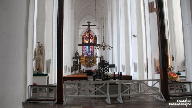 Do godziny 17 w Europejskim Centrum Solidarności w Gdańsku będzie wystawiona trumna z ciałem prezydenta Pawła Adamowicza. Mieszkańcy przez całą noc mieli okazję, oddać mu hołd.