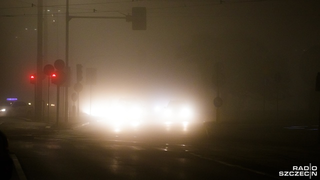 Do minus pięciu stopni spadła temperatura w województwie. Na trasach krajowych pracuje ponad 40 solarek.
