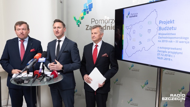 Najwięcej pieniędzy na budowę dróg w regionie, rozbudowa Teatru Polskiego i budowa nowej siedziby urzędu marszałkowskiego - to plany marszałka województwa zachodniopomorskiego na najbliższe 12 miesięcy.