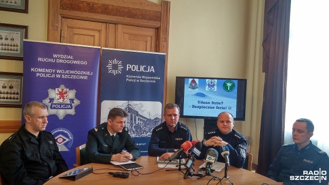 Udane ferie Bezpieczne ferie - pod takim hasłem zachodniopomorscy policjanci rozpoczęli działania przed rozpoczynającą się w poniedziałek zimową przerwą w naszym regionie.