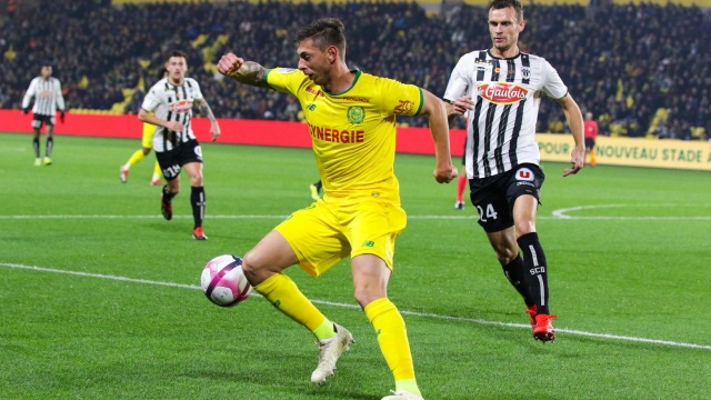 Odnaleziono wrak awionetki, którą leciał z Francji do Walii na Wyspach Brytyjskich argentyński piłkarz Emiliano Sala. Jak poinformował rzecznik brytyjskiej agencji badającej wypadki lotnicze, maszyna została zlokalizowana przez statek prywatnej ekipy poszukiwawczej na dnie Kanału La Manche.