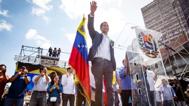 Wielka Brytania: prezydentem jest Guaido, a nie Maduro
