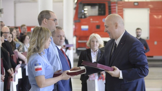 Około 20 milionów telefonów odebrali w minionym roku w całej Polsce operatorzy numeru alarmowego 112. Tylko co szósty z nich był zasadny.