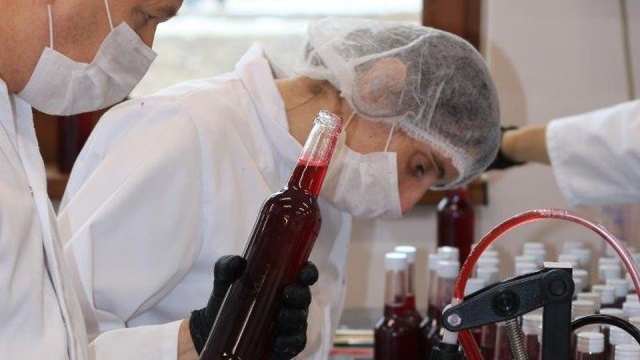 Docelowo pracę znajdzie tam 50 osób z niepełnosprawnościami - w Juchowie, w powiecie szczecineckim został w czwartek oficjalnie otwarty Zakład Aktywności Zawodowej.
