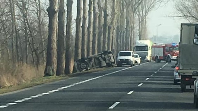 Poważny wypadek na krajowej trójce niedaleko Wolina. Zderzyły się tam dwa samochody.