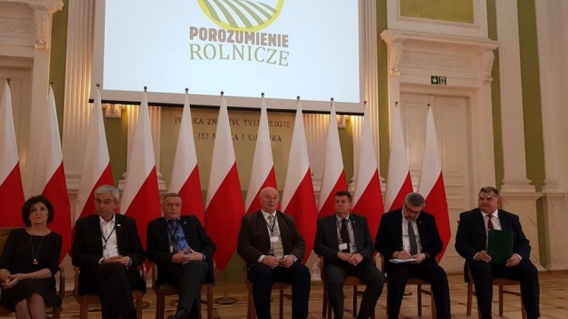 W stołecznej Centralnej Bibliotece Rolniczej zainaugurowano Porozumienie Rolnicze - platformę dialogu między rządzącymi, rolnikami i przedstawicielami handlu.