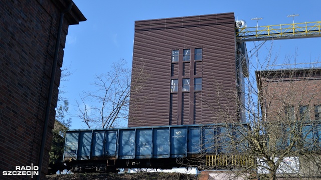 W elektrociepłowni na Pomorzanach w Szczecinie uruchomiono instalację odazotowania spalin. To filtr niezbędny, aby elektrociepłownia mogła dalej pracować. Inwestycja kosztowała ponad 63 miliony złotych.