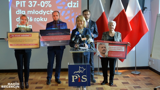 Dobro dziecko powinno być najważniejsze, a pedagodzy powinni o to dobro dbać - tak mówią radni Prawa i Sprawiedliwości. To w związku z zapowiadanym przez Związek Nauczycielstwa Polskiego ogólnopolskim strajkiem w sprawie podwyżek.