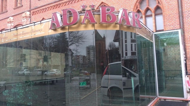 W podziemiach zabytkowego ratusza w Kołobrzegu przez lata funkcjonowała restauracja Adabar. Od dwóch lat lokal stoi jednak pusty, bo ówczesny dzierżawca zrezygnował z prowadzenia działalności.