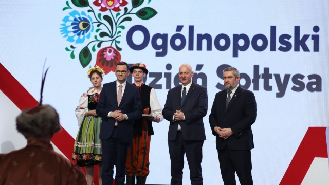 Choć oficjalne święto mieli 11 marca, to świętują w niedzielę. Sołtysi z całej Polski spotkali się w Łowiczu na obchodach Ogólnopolskiego Dnia Sołtysa.
