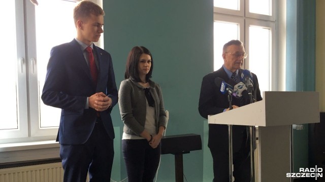 Będziemy domagać się, aby w Szczecinie ustanowiono ulicę imienia Hieronima Dekutowskiego Zapory - taką deklarację złożyli w poniedziałek przedstawiciele Konfederacji Korwin, Braun, Liroy, Narodowcy.