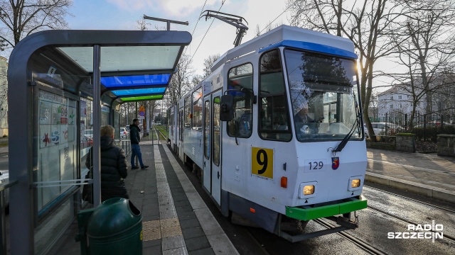 W związku z budową Węzła Łękno w sobotę zmienią się trasy przejazdu linii tramwajowych jedynek i dziewiątek. Będą jeździły - tylko przez jeden dzień - według specjalnych rozkładów jazdy.