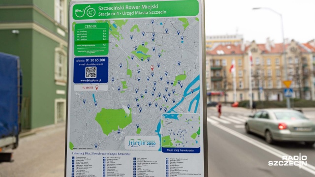 Rowery miejskie są dla polskich miast nieopłacalne, muszą do nich dopłacać miliony. To wniosek płynący z zestawienia przygotowanego przez portal samorządowy. Tak jest też w Szczecinie.