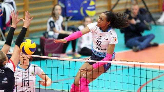 Siatkarki Chemika dalej od finału Mistrzostw Polski. Policzanki przegrały z zespołem Grot Budowlani Łódź 0:3 w setach do 20, 16 i 14 w pierwszym półfinałowym meczu fazy play-off rozgrywek o mistrzostwo Polski.
